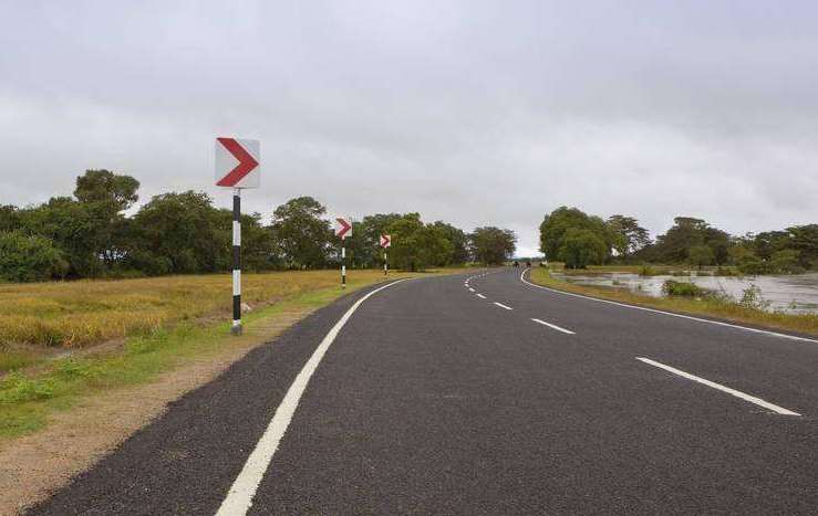 援斯里兰卡道路改造项目